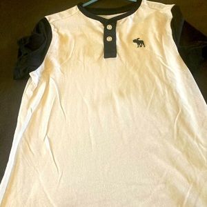 Boys Abercrombie tshirt